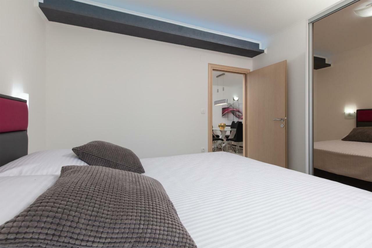Villa Apartments Kordic คาชเตลา ภายนอก รูปภาพ