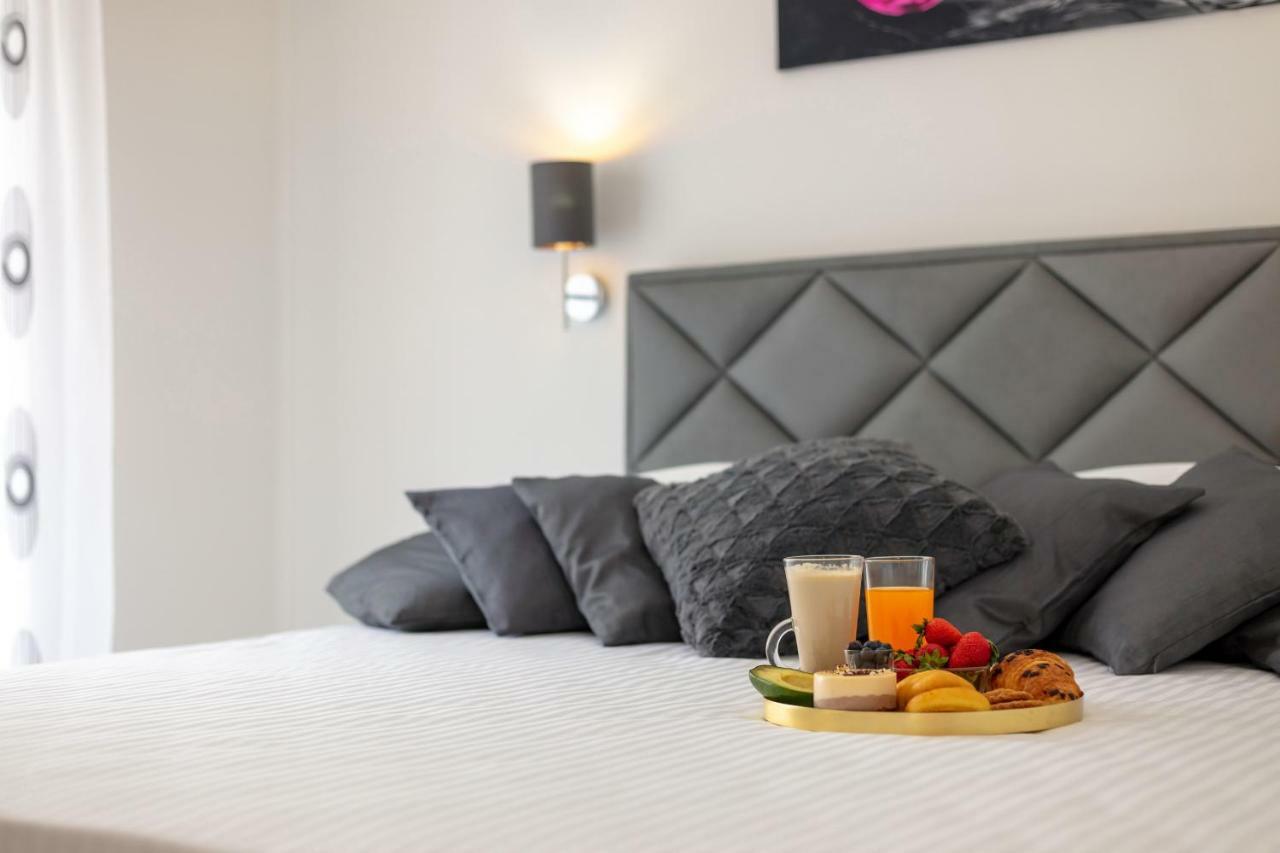 Villa Apartments Kordic คาชเตลา ภายนอก รูปภาพ