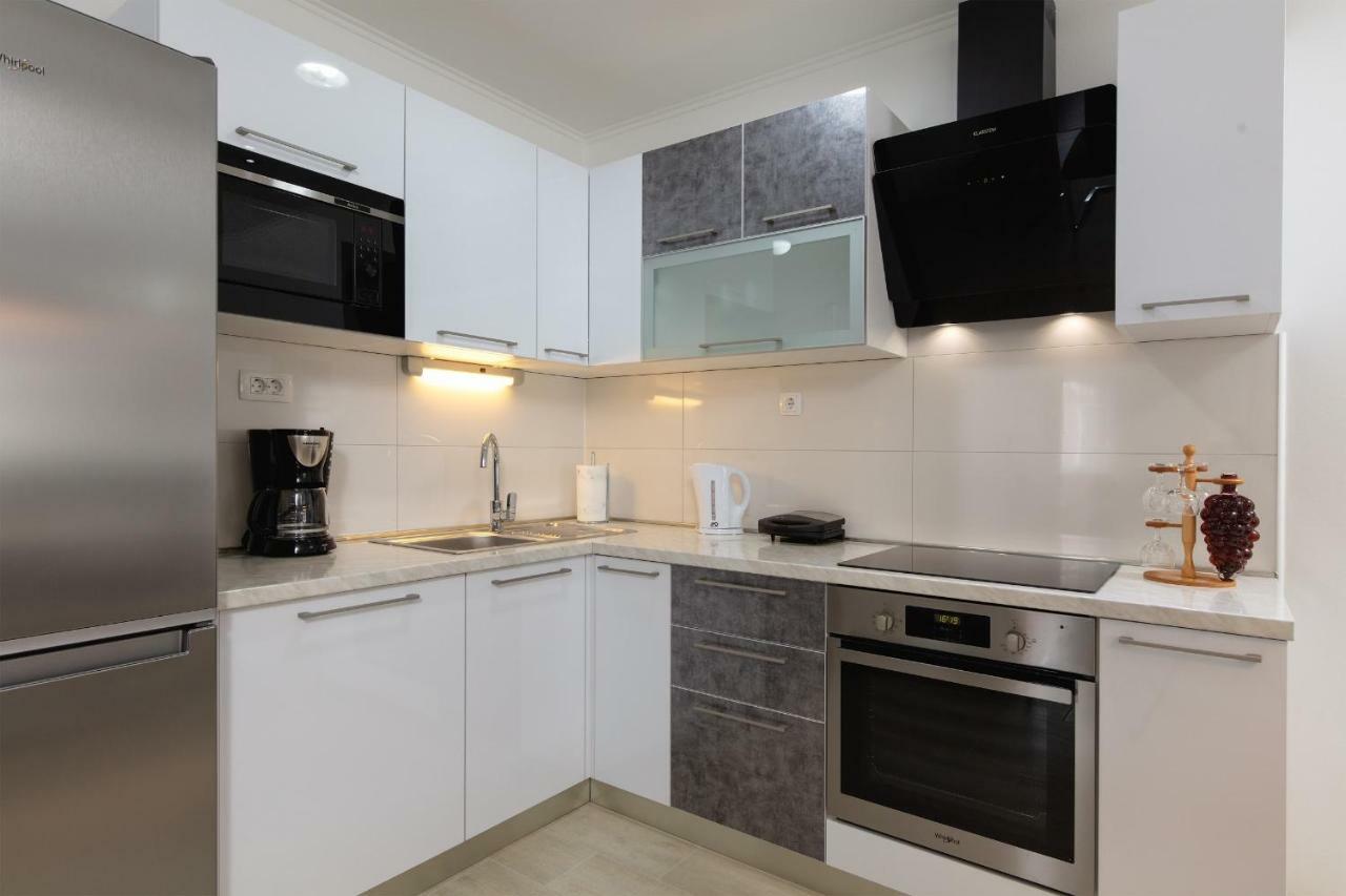 Villa Apartments Kordic คาชเตลา ภายนอก รูปภาพ