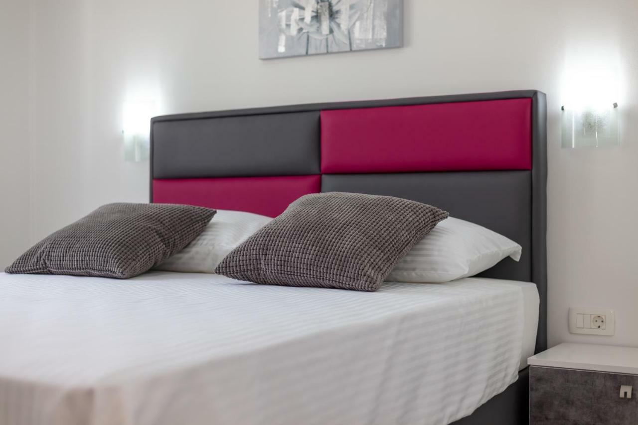 Villa Apartments Kordic คาชเตลา ภายนอก รูปภาพ