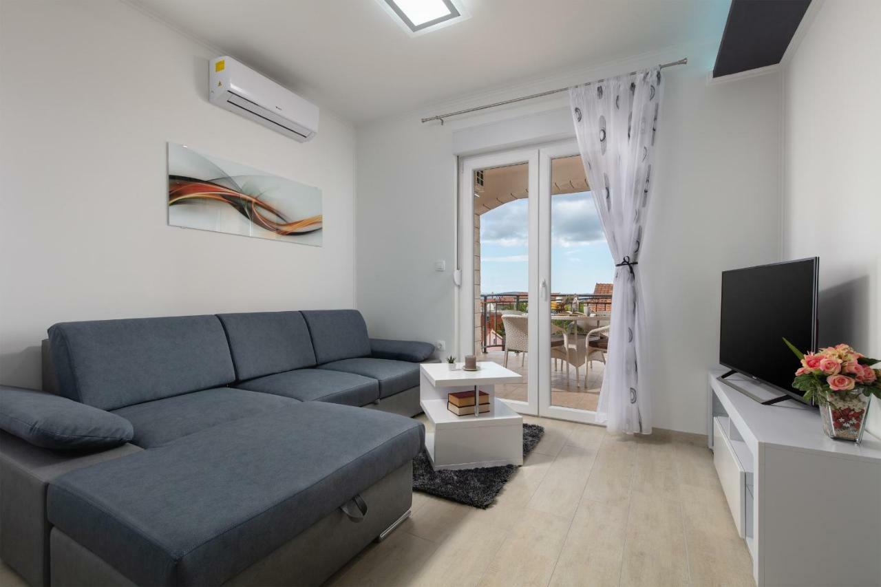 Villa Apartments Kordic คาชเตลา ภายนอก รูปภาพ